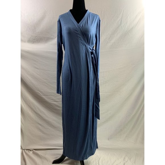 Ribbed Knit Wrap Knot Side Dress - Picture 6 of 9